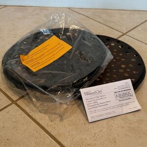 Pampered Chef Black Microwave Chip Tray Set of Two